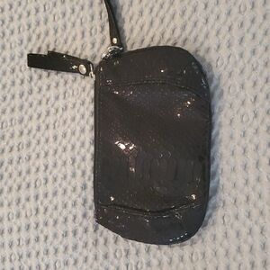 𝅺Adorable Black Shimmery Wrislet